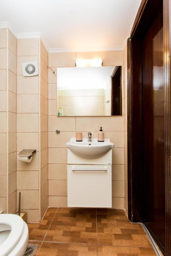 Central Apartment Downtown Салоніки Екстер'єр фото